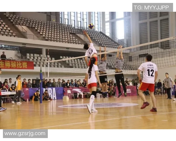 重庆排球队在挑战赛中的灵活性表现分析与点评