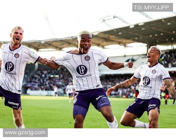 巴黎日耳曼主场迎战图卢兹争夺法甲冠军重要三分之战