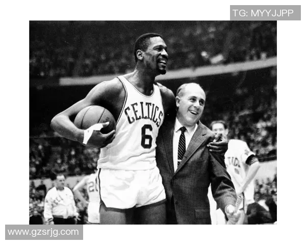 戴森丹尼尔斯的崛起之路：从青涩少年到篮球新星的奋斗历程