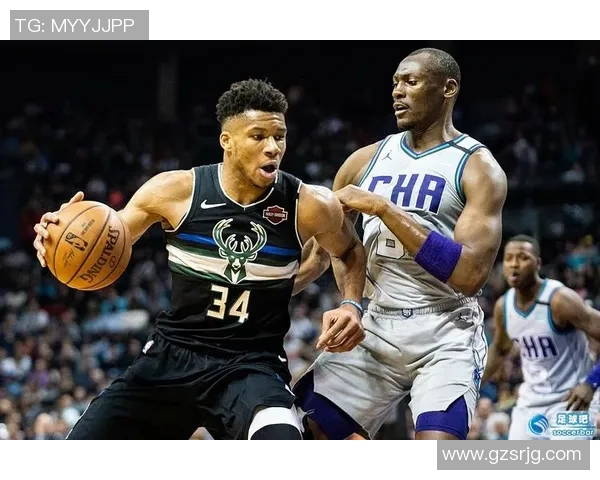 莱万领衔球队新篇章展望未来足球生涯的辉煌与挑战 莱万领衔球队新篇章展望未来足球生涯的辉煌与挑战