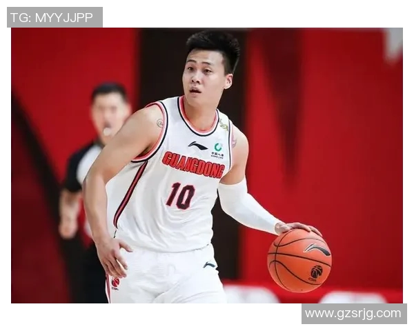 赵睿领衔新一代篮球崛起之路展现年轻力量与团队精神的完美结合