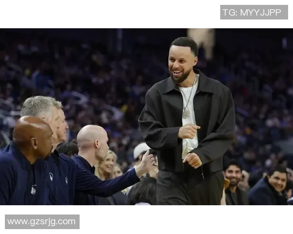 76人对阵篮网库里表现抢眼带领球队争夺季后赛席位